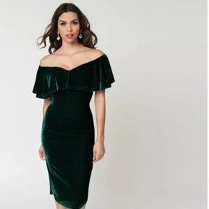 Unique Vintage Emerald Green Velvet Sophia Wiggle Dress Size Large